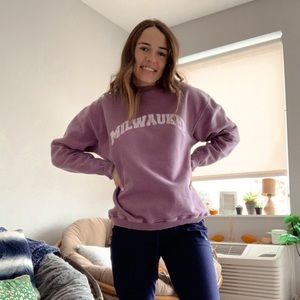 Sweatshirt